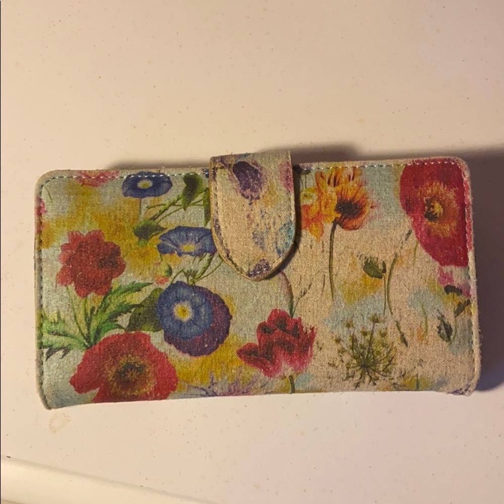 Floral Wallet - Big Buddha